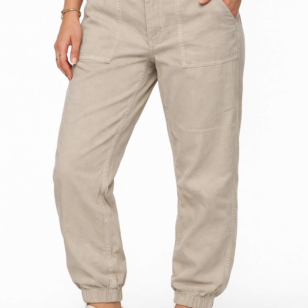 American Eagle Outfitters Tan Cropped Pants